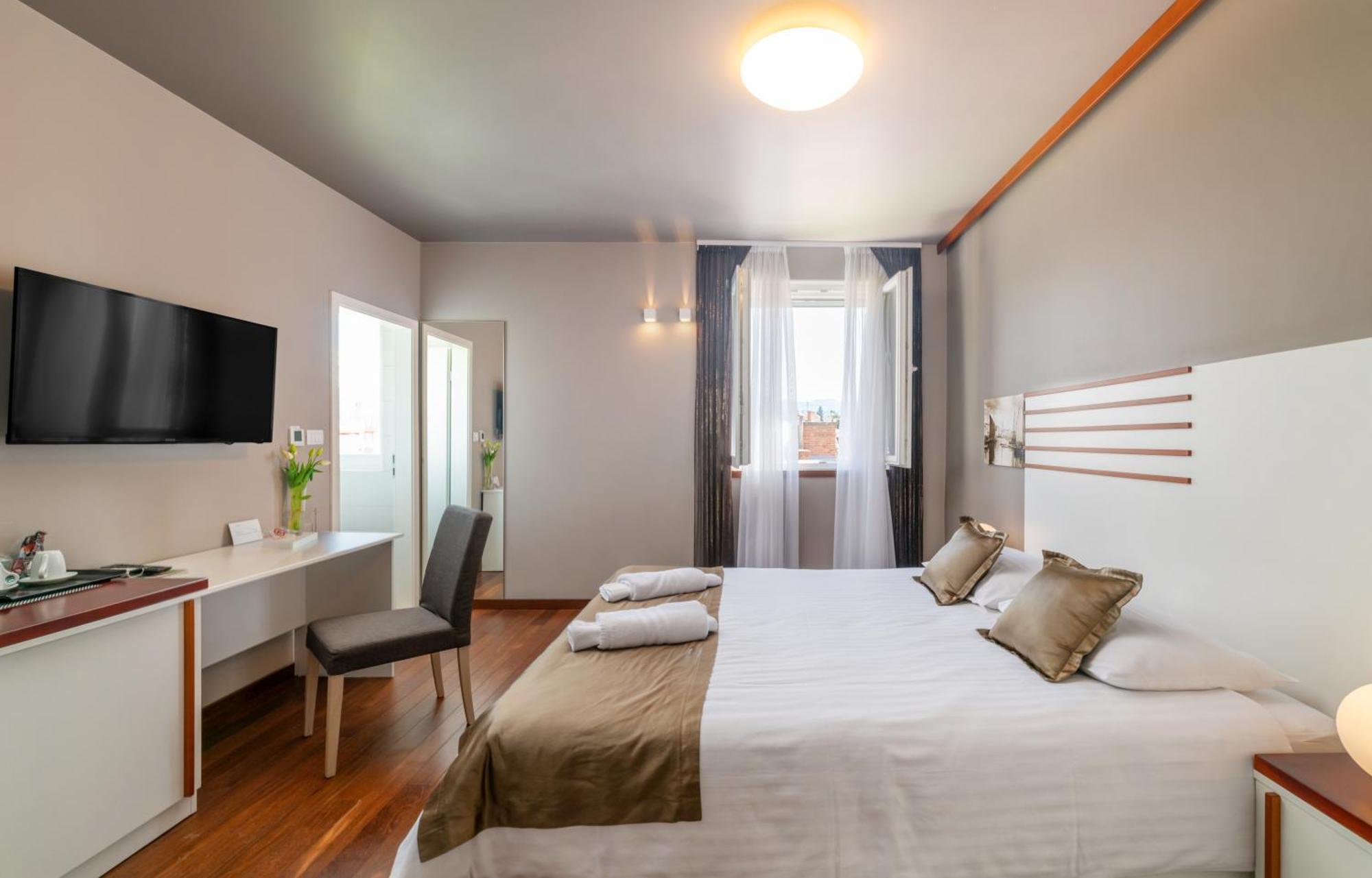Luxury Rooms Kiara Split Exteriör bild